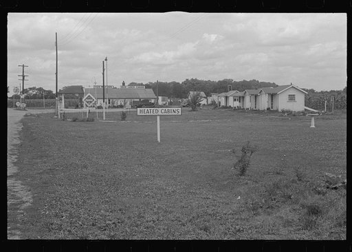 Tourist cabins on Route 40, central Ohio (see general caption)
