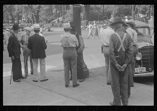 Street scene, Washington Court House, Ohio (see general caption)