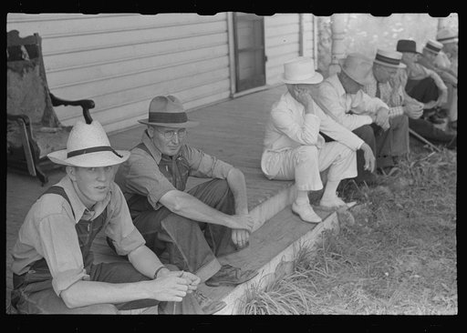 Spectators at farmland auction, New Carlisle [i.e. Marysville], Ohio