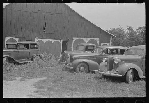 Autos of spectators attending farmland auction, New Carlisle [i.e. Marysville], Ohio