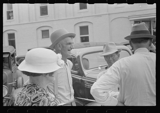 Street scene, Marysville, Ohio