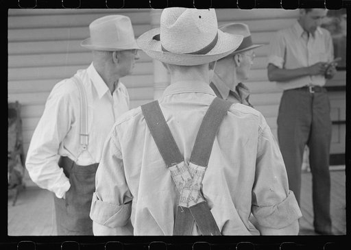 Spectators at farmland auction, New Carlisle [i.e. Marysville], Ohio