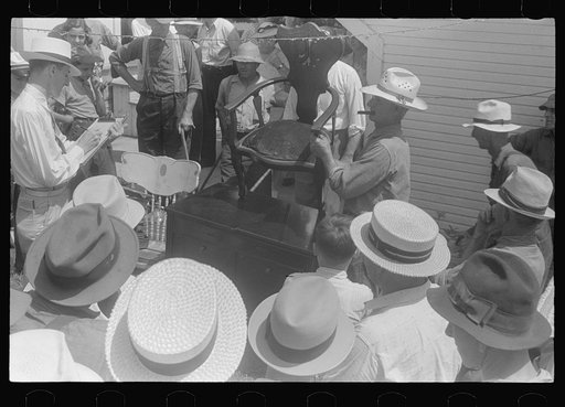 Auctioning off household effects at public auction in central Ohio