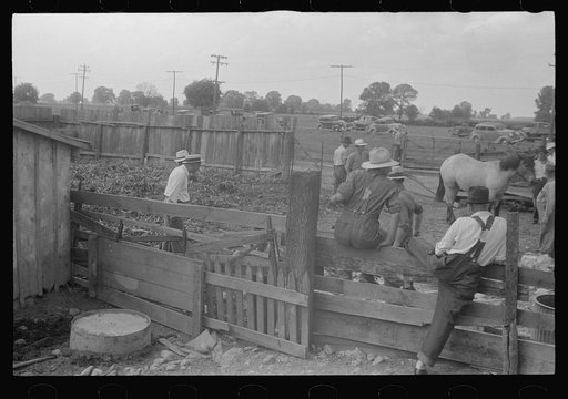 Untitled photo, possibly related to: Public auction in central Ohio