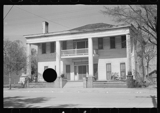 Untitled photo, possibly related to: Abandoned plantation house, Monticello, Georgia