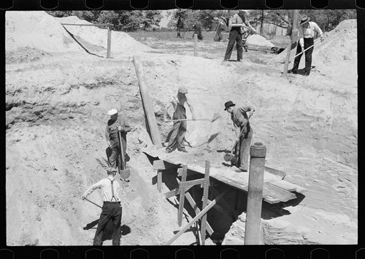 Untitled photo, possibly related to: Negro workers on Newport News Homesteads, Virginia