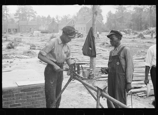 Untitled photo, possibly related to: Negro workers on Newport News Homesteads, Virginia