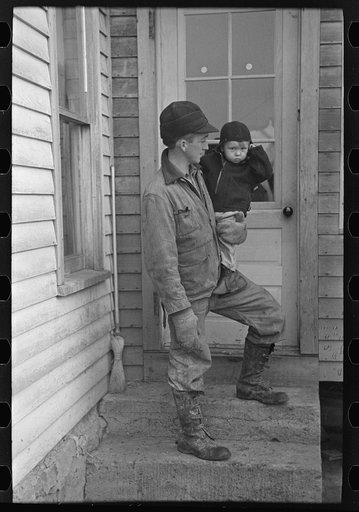 Hired hand on Lyle Askeland's farm near Armstrong, Iowa