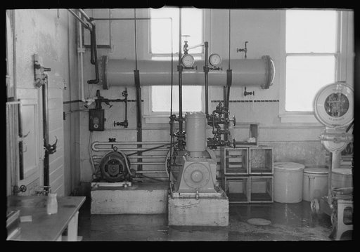 Refrigerating machine in cooperative creamery, Ruthven, Iowa