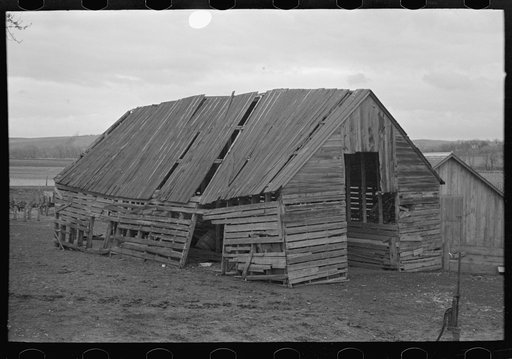 Corncrib on Theodore Eickholt farm, Miller Township, Woodbury County, Iowa