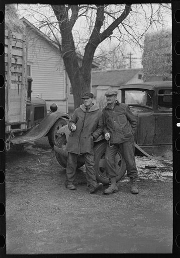 Two farmers, Mapleton, Iowa