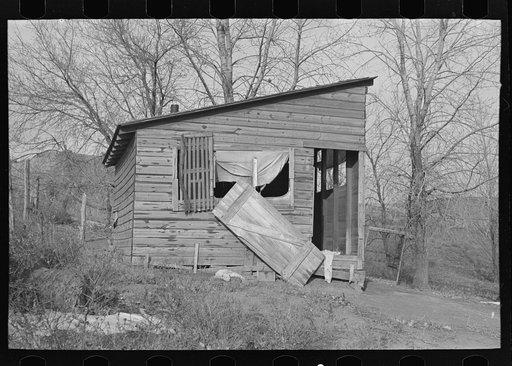 Shed on an abandoned farm in Little Sioux township, Woodbury County, Iowa
