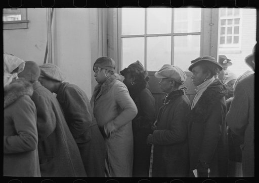 Untitled photo, possibly related to: Refugees from the flood in a schoolhouse at Sikeston, Missouri