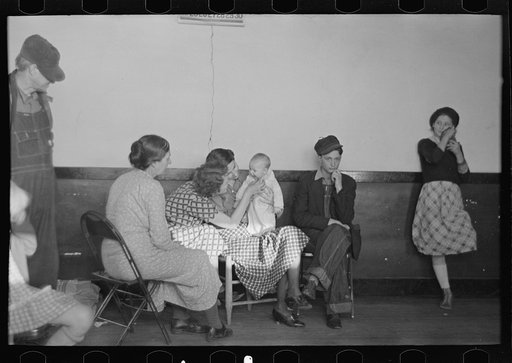 Group of flood refugees in a schoolhouse of Sikeston, Missouri