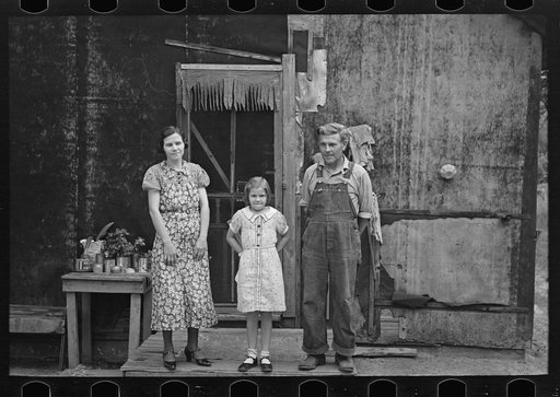 Family of Henry McPeak, near Black River Falls, Wisconsin