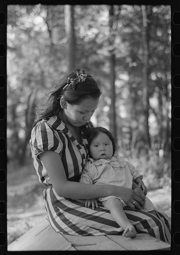 Untitled photo, possibly related to: Young Indian mother and baby, blueberry camp, near Little Fork, Minnesota