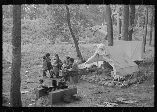 Indian family, blueberry pickers, near Little Fork, Minnesota