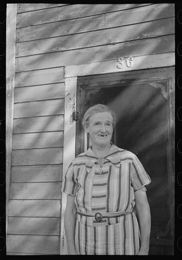 Old woman resident of Winton, Minnesota
