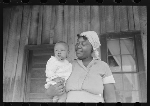 Untitled photo, possibly related to: New Madrid County, Missouri. Tub of stringbeans in sharecropper's home
