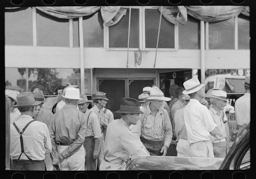 Group of farmers in town, Saturday afternoon, Steele, Missouri