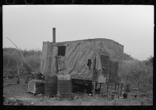 Shack made from an old truck, "Tin Town," Caruthersville, Missouri