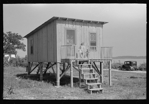 Type of house recently constructed on river side of levee, Caruthersville, Missouri