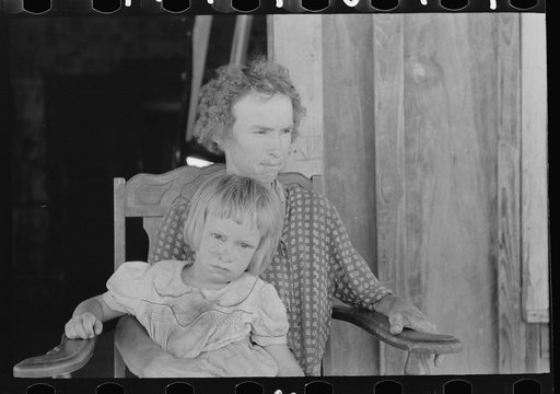 Mother and child, squatters near Caruthersville, Missouri