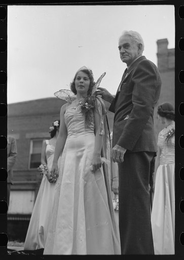 Untitled photo, possibly related to: Introducing the Queen to the radio audience, National Rice Festival, Crowley, Louisiana