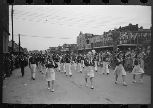 Untitled photo, possibly related to: Parade of the floats, National Rice Festival, Crowley, Louisiana