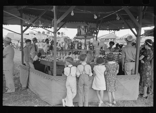 Concession stand at southern Louisiana state fair, Donaldsonville