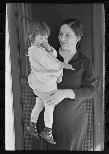 Wife and daughter of farmer, Chicot Farms, Arkansas