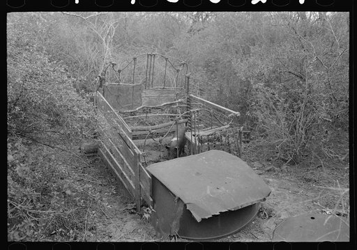 Untitled photo, possibly related to: Pigpen made on parts of old beds, near Harlingen, Texas, in white migrant camp