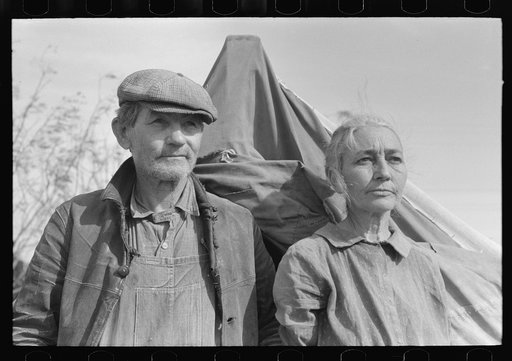 Migrant man and wife camped near Sebastin, Texas