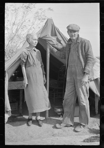 Migrant man and wife camped near Sebastin, Texas