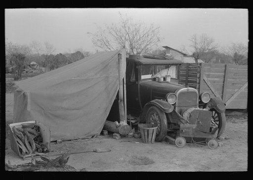 Migrants car and tent, Edinburg, Texas