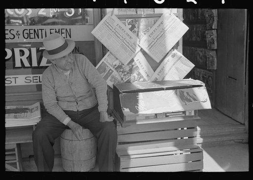 Mexican newsboy, San Antonio, Texas
