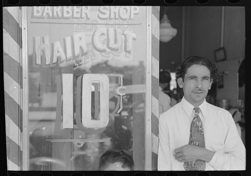 Mexican barber, San Antonio, Texas