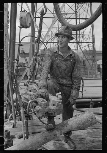 Oil field worker, Kilgore, Texas