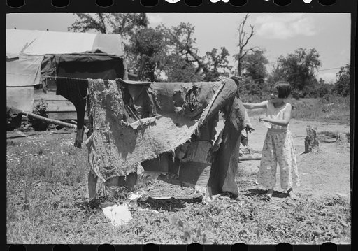 Untitled photo, possibly related to: Bedding of agricultural workers' family near Vian, Sequoyah County, Oklahoma