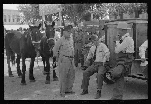 Farmers talking at market, Weatherford, Texas