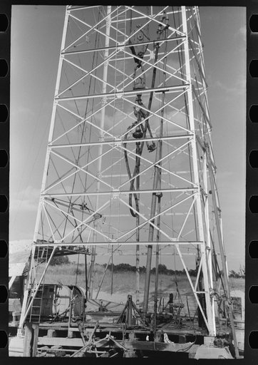 Cable tool driller at oil well near Saint Louis, Oklahoma