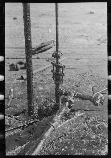 Oil well on the pump, Creek County, Oklahoma