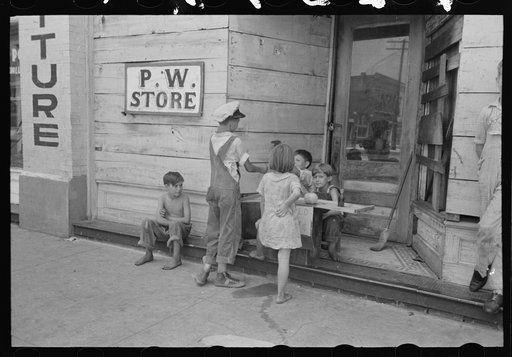 Muskogee, Oklahoma. Ice cold pop for sale at a children's stand in the farm marketing section