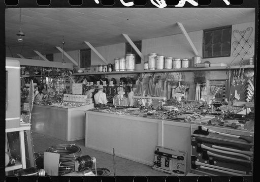 Interior of United Producers and Consumers Cooperative Store at Phoenix, Arizona. This cooperative has over 12,000 members