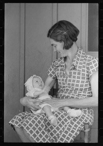 Mother and child at the Agua Fria Migratory Labor Camp, Arizona