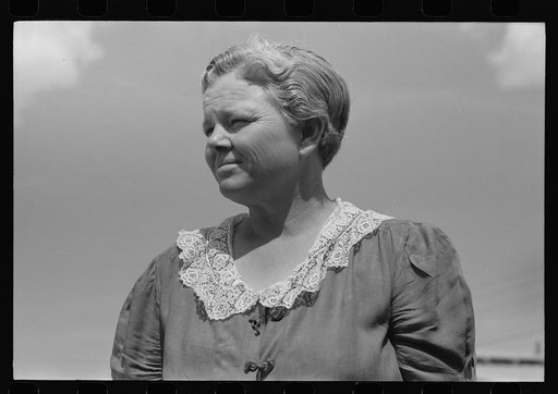 Wife of migratory laborer at the Agua Fria Migratory Labor Camp, Arizona