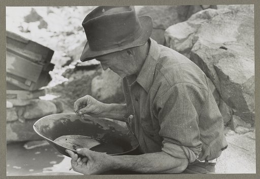 Panning gold. Pinos Altos, New Mexico