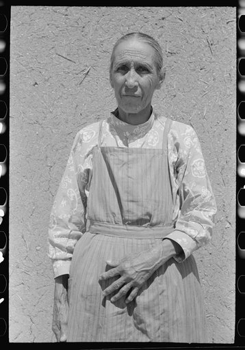 Spanish-American woman, Chamisal, New Mexico