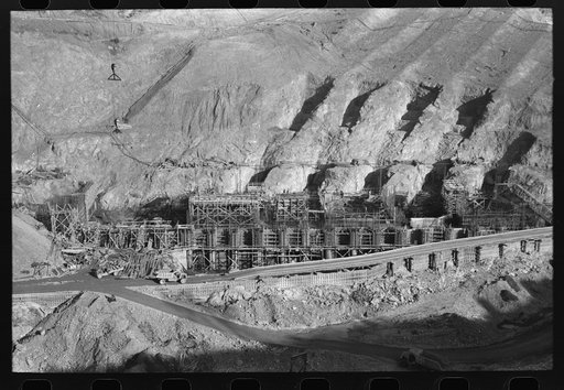 Shasta Dam under construction, Shasta, California