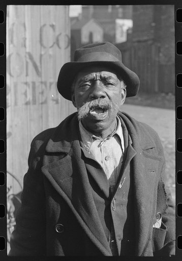 Old man who lives on South Side of Chicago, Illinois